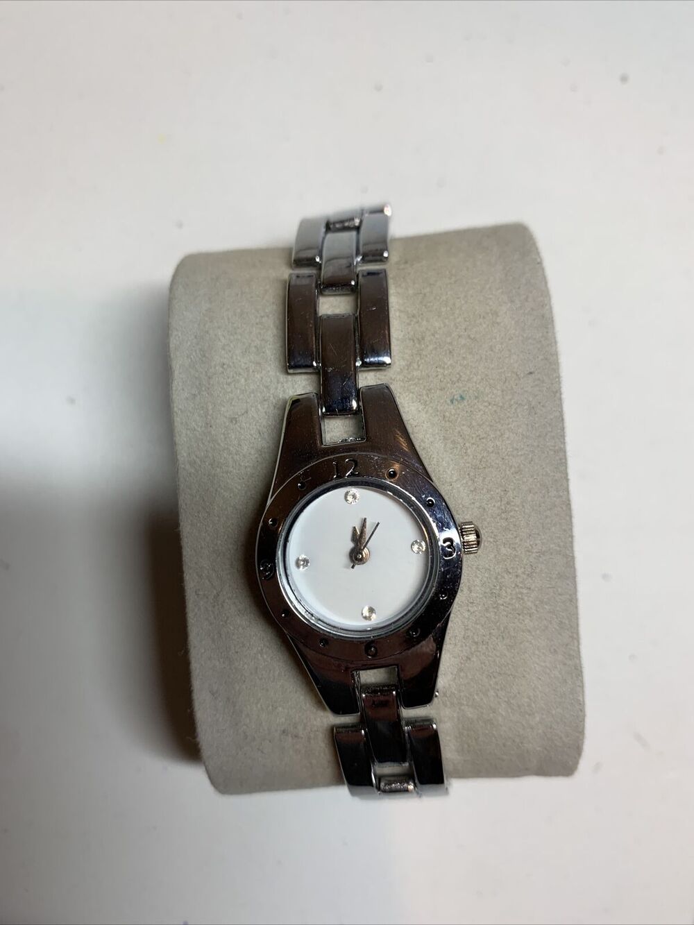 Women's Haband Quartz Watch Silver Bracelet Band White Dial Case Diamond Accent